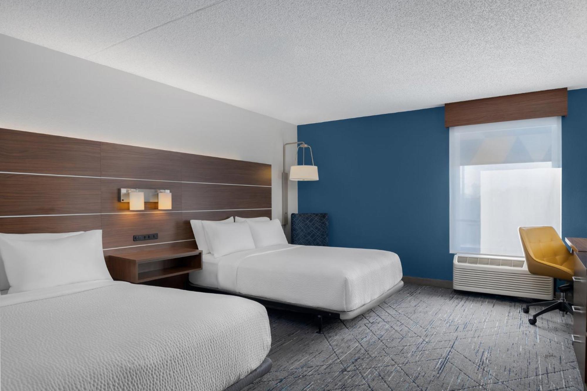 Holiday Inn Express Hotel & Suites Bentonville By Ihg Екстериор снимка