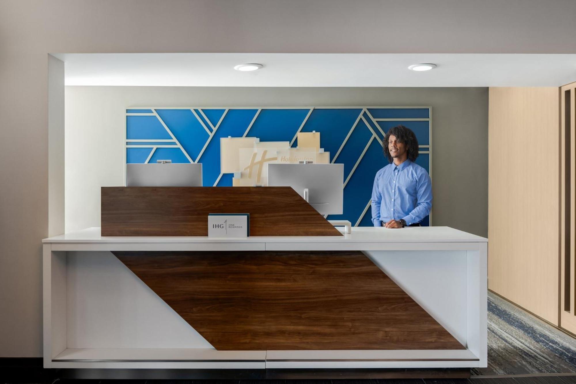 Holiday Inn Express Hotel & Suites Bentonville By Ihg Екстериор снимка