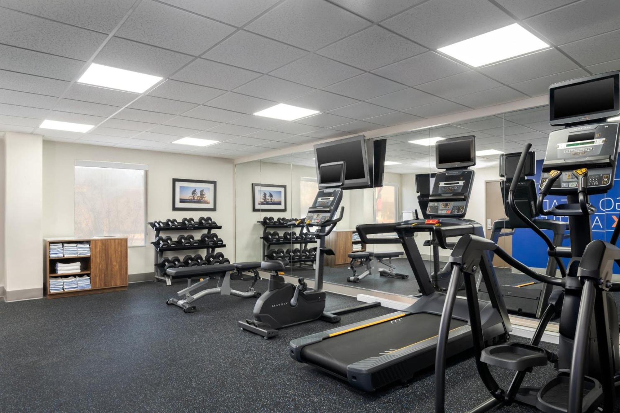 Holiday Inn Express Hotel & Suites Bentonville By Ihg Екстериор снимка