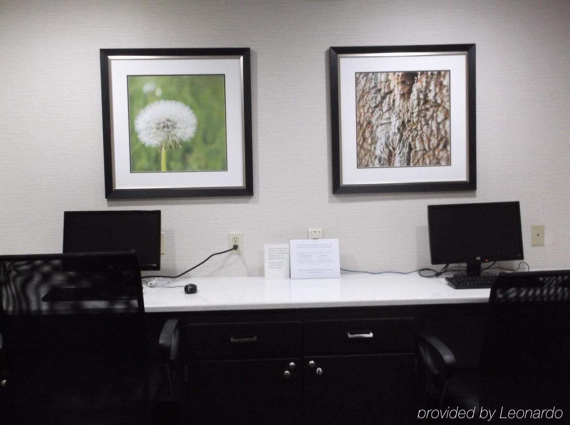 Holiday Inn Express Hotel & Suites Bentonville By Ihg Екстериор снимка